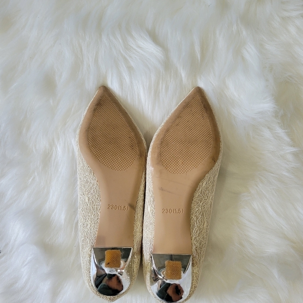 Chic Lace Beige Heels - Picture 7 of 8